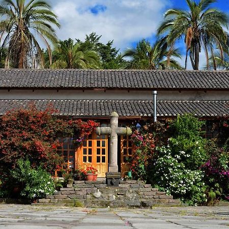 Hacienda La Carriona Hotel Sangolqui Bagian luar foto