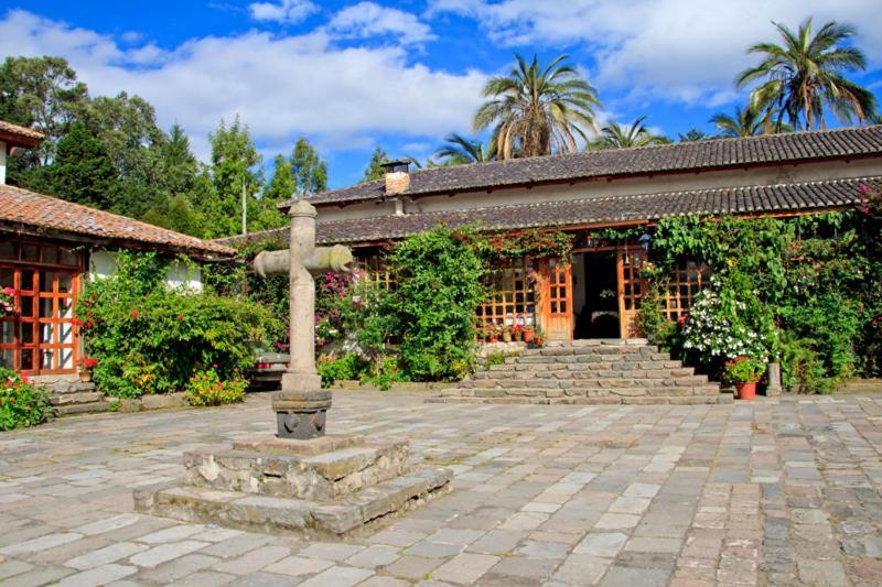 Hacienda La Carriona Hotel Sangolqui Bagian luar foto