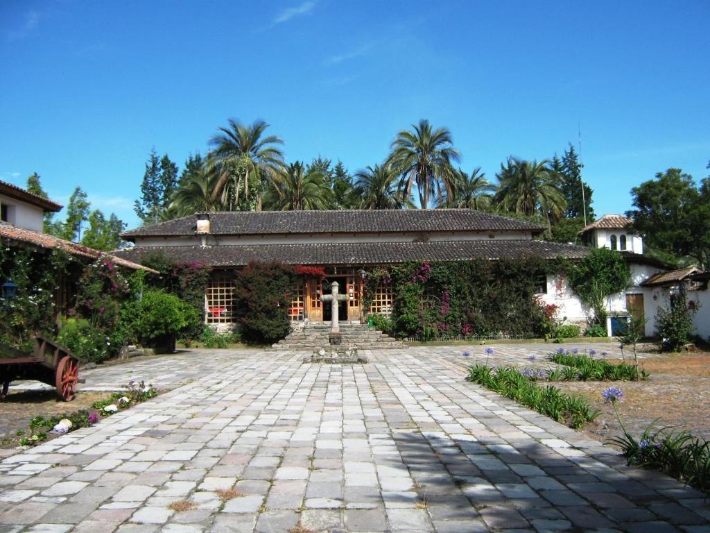 Hacienda La Carriona Hotel Sangolqui Bagian luar foto