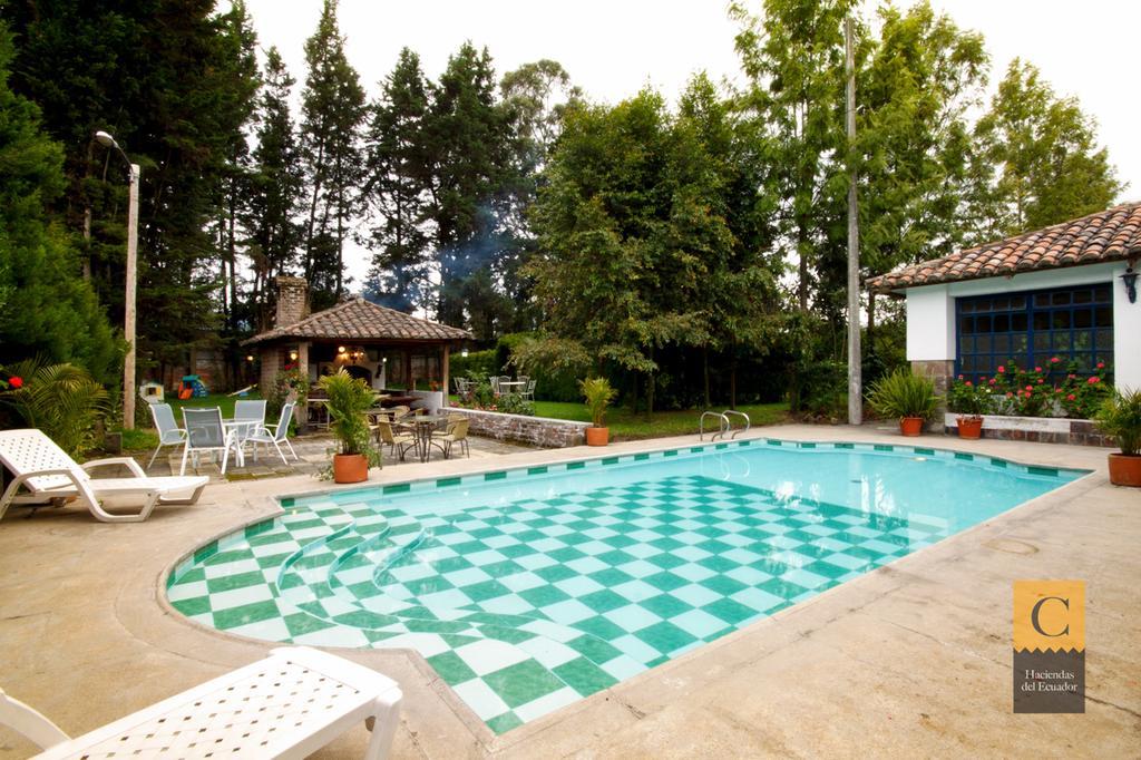 Hacienda La Carriona Hotel Sangolqui Bagian luar foto