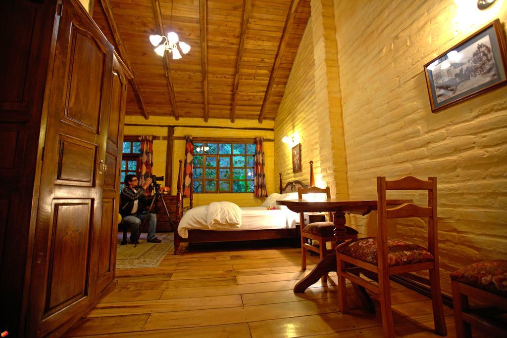 Hacienda La Carriona Hotel Sangolqui Bagian luar foto