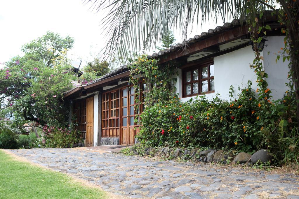 Hacienda La Carriona Hotel Sangolqui Bagian luar foto